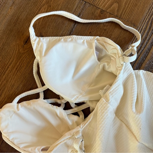 Dippin’ Daisy’s | Bliss One Piece - Picture 8 of 10